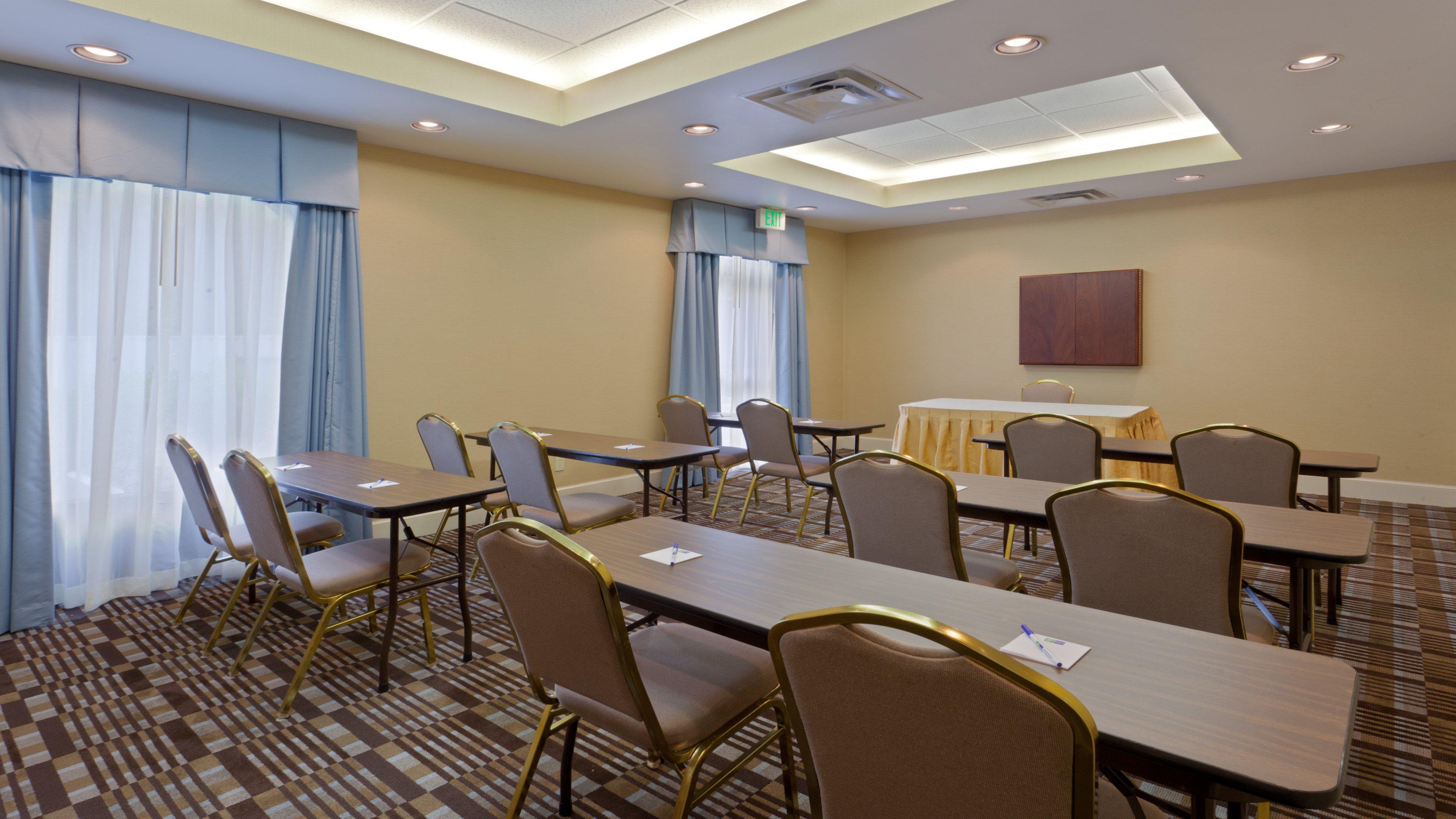 Holiday Inn Express Hotel & Suites Dover By Ihg Exterior foto